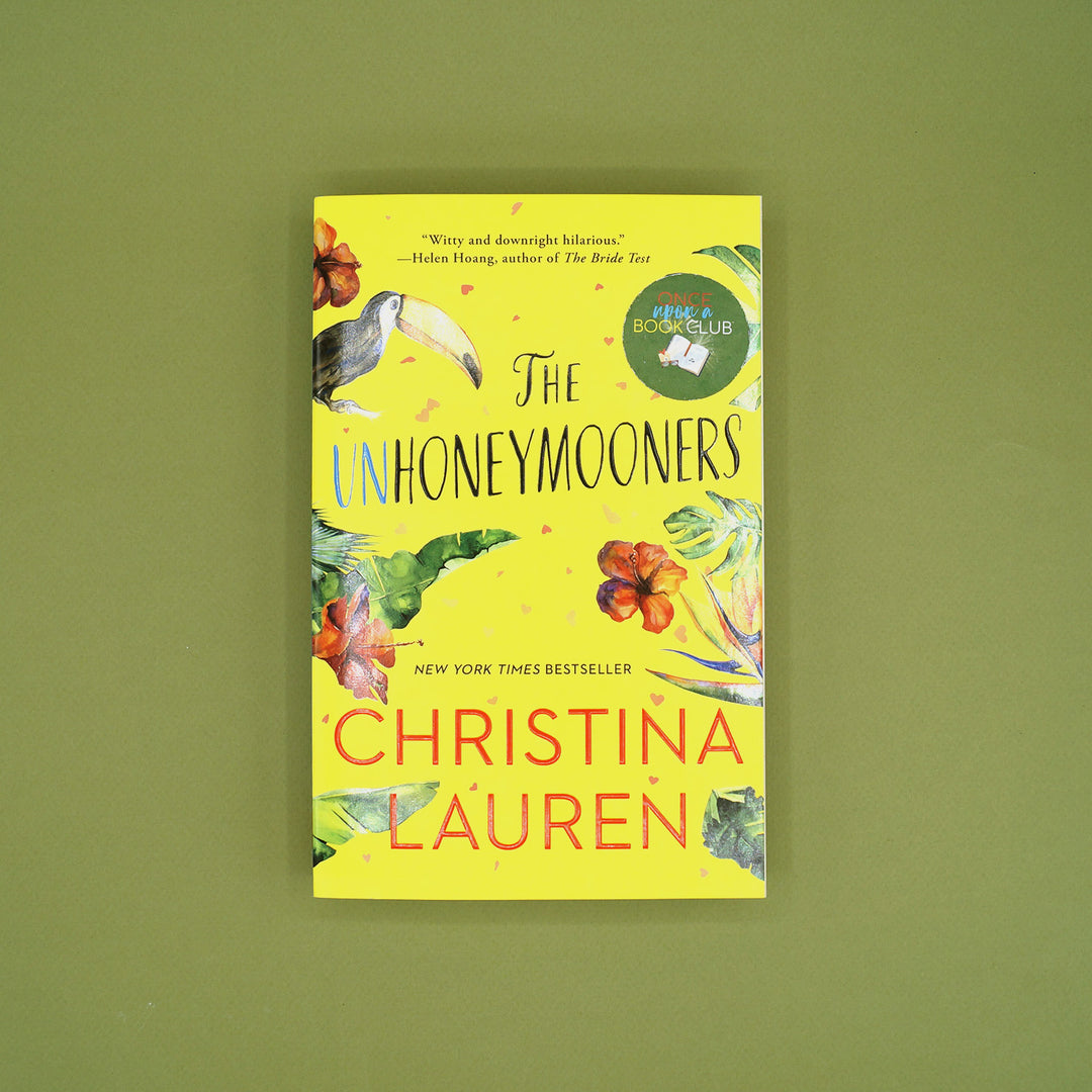 Book cover of 'The Unhoneymooners' by Christina Lauren on a green background