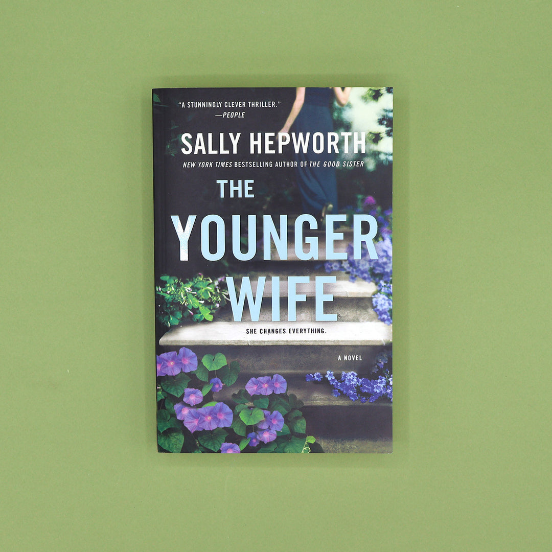 Book cover of 'The Younger Wife' by Sally Hepworth on a green background